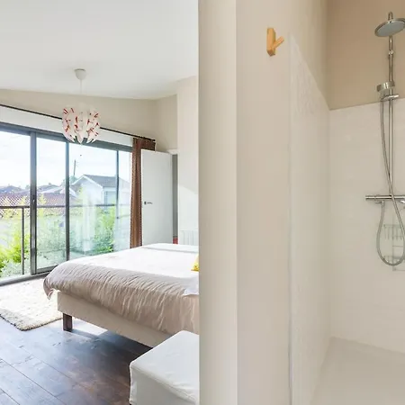 Beautiful Loft Cite Du Vin Villa